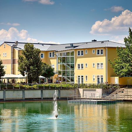 Hotel am See Neutraubling Buitenkant foto