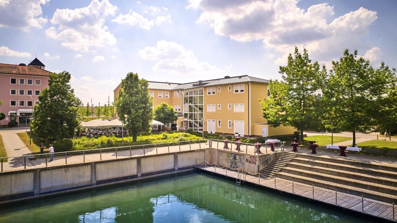 Hotel am See Neutraubling Buitenkant foto