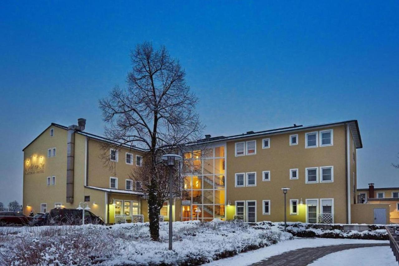 Hotel am See Neutraubling Buitenkant foto