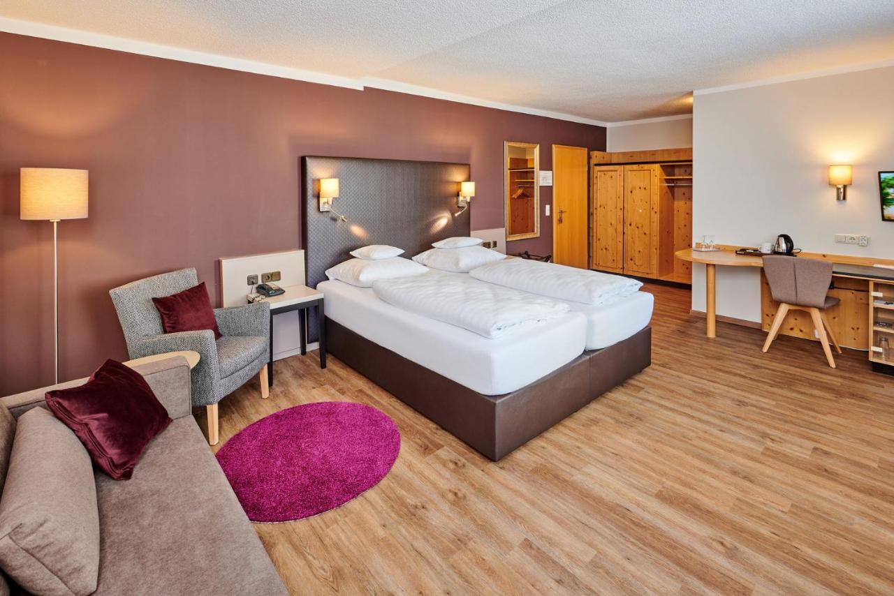 Hotel am See Neutraubling Kamer foto