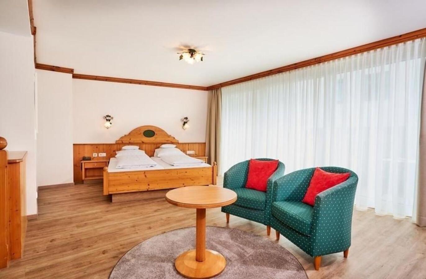 Hotel am See Neutraubling Kamer foto
