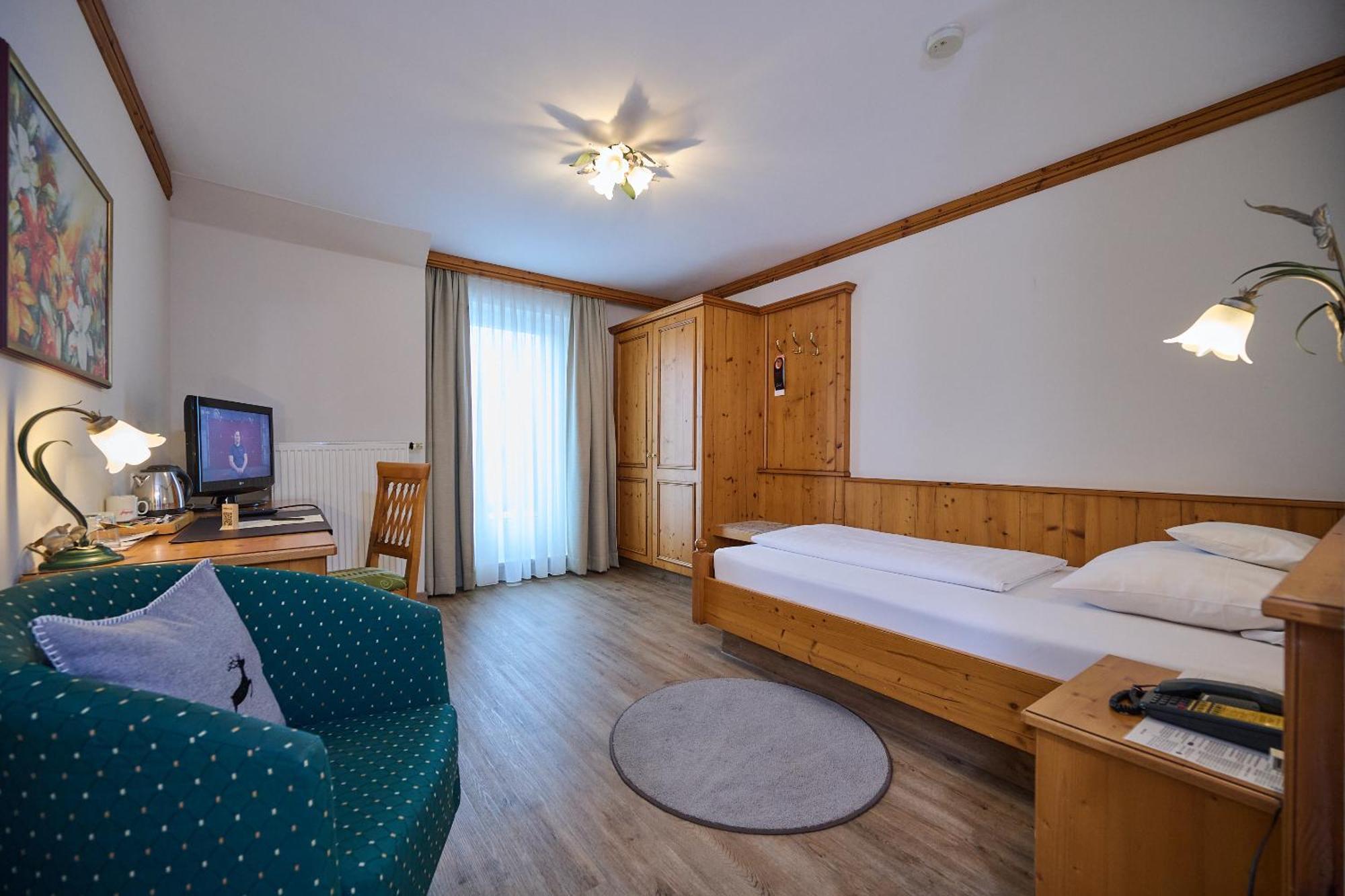 Hotel am See Neutraubling Kamer foto