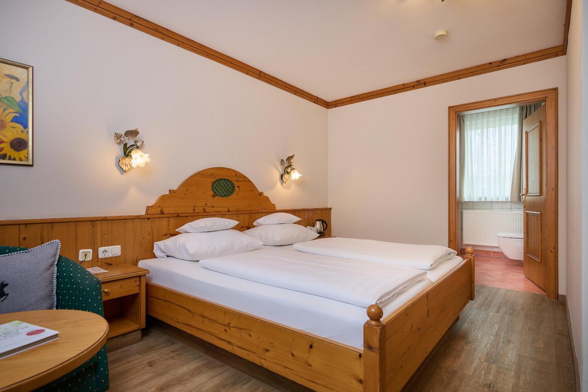Hotel am See Neutraubling Kamer foto