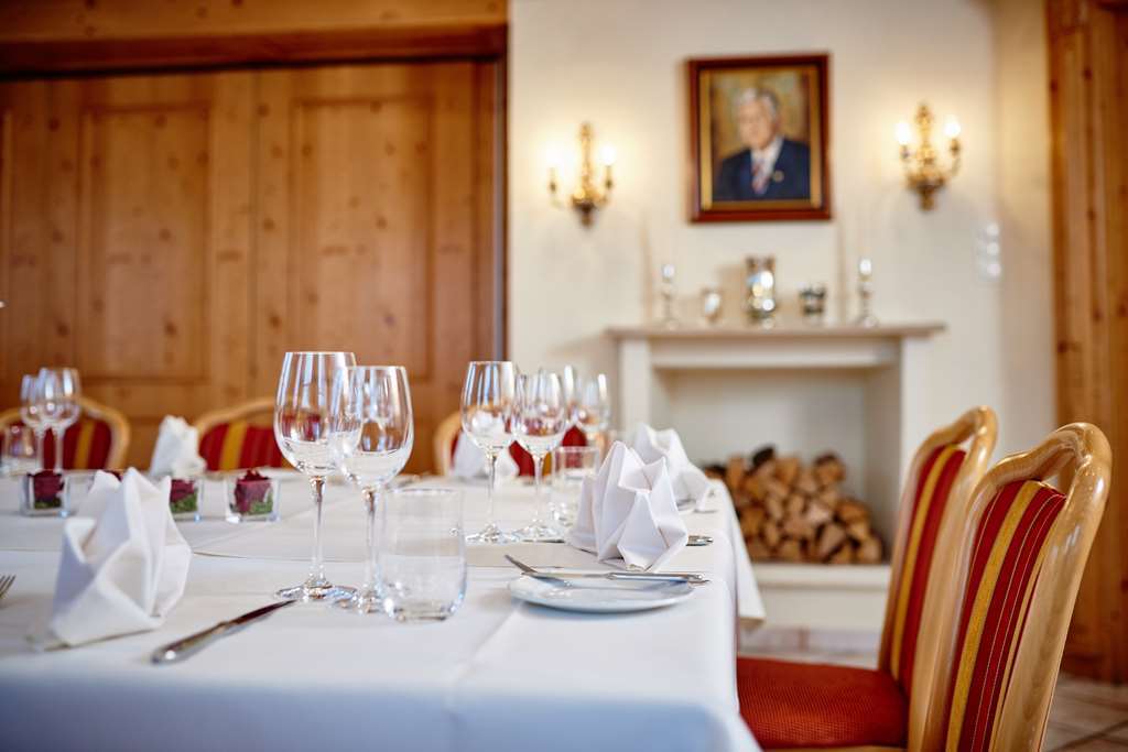 Hotel am See Neutraubling Restaurant foto