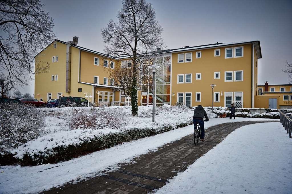 Hotel am See Neutraubling Buitenkant foto